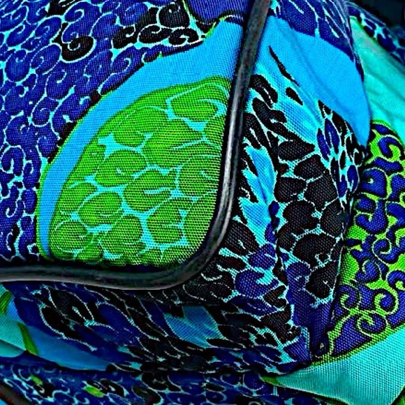 Authentic Gucci Rare Tom Ford Floral Drawstring Logo Clasp Backpack - Picture 7 of 14